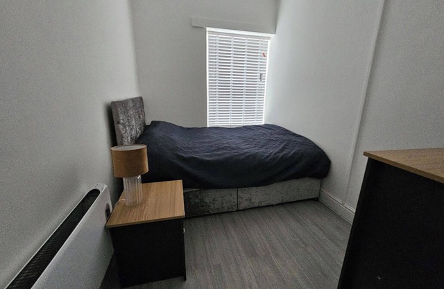 Flat - Sleeps 4 - WiFi