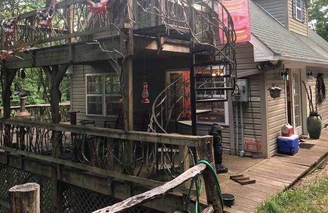 Flexible Policies- North Carolina Mountain Cabin, with Private Dock!