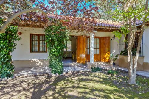 Fliphaus Alzaga 5100 - 4 Bd House Pool BBQ Daily Housekeeping!