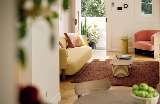 Flora Suite – Boutique Apartment in Newtown