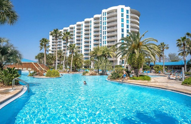 *Florida Poolside Paradise w/Tennis & Gym