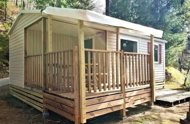 Flower Camping Le Belvédère * - Mobile home Comfort SIANNE - 2 bedrooms 4 people