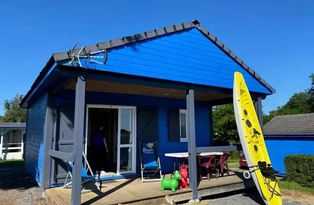 Flower Camping Le Port de Neuvic * - Chalet STANDARD 40m2 (2 bedrooms) + covered terrace 6 people
