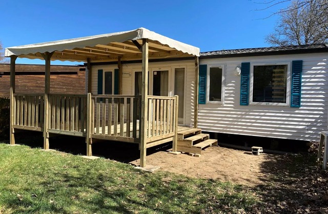 Flower Camping Le Port de Neuvic * - Mobil home COMFORT 36m2 - 3 bedrooms - covered terrace 7 people