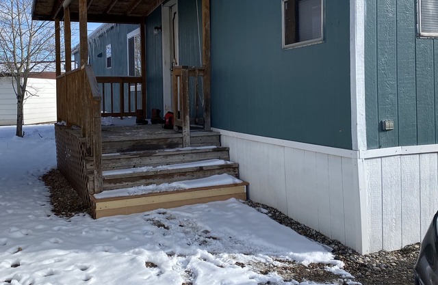 Fly Fisher Abode! 3 bd/2 bath! Great Location!