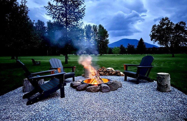 Fly-Fishing Haven, 5 Min to Glacier Park, Scenic Home with Hot Tub & Firepit