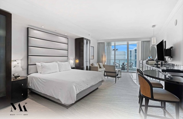 FontaineBleau | Balcony w/Ocean + Bay/City View