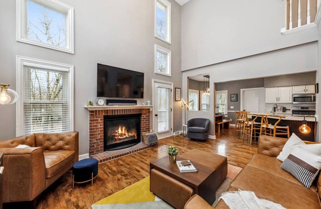 Fontana Fireside | 5BR Luxury Home By Geneva Lake