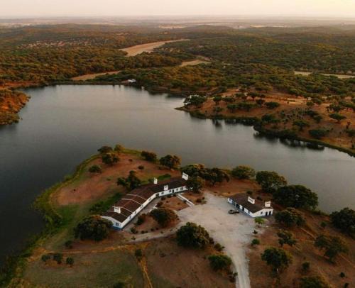 Fontes - A essência do Alentejo com lago privado