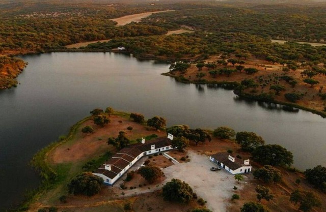 Fontes - The essence of the Alentejo with a private lake