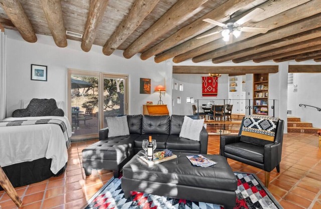 Foothills Casita, Hot Tub & Views