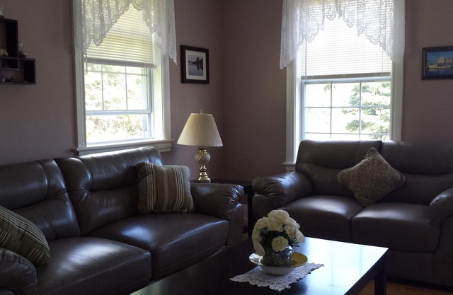 For family or romantic getaways, or a retreat, this beautiful space awaits you