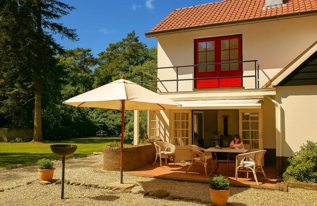 Forest House the Badger Lodge
