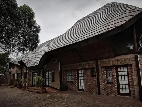 Forest Lodge