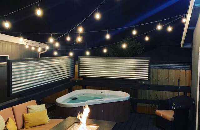 Forest & Vine - Hot tub and Pet Friendly!