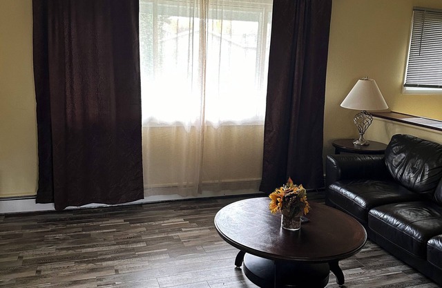 Forget Me Not Home by Airport, upstairs unit of a 2 floor house