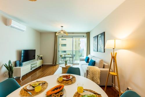 Formosa Stay IV by YOUR KEY