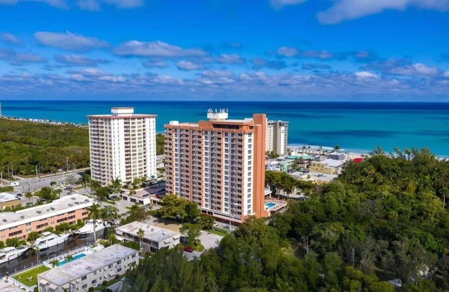 Fort Lauderdale Beach Resort 1 Bedroom Suite; RATES ARE NEGOTIABLE!
