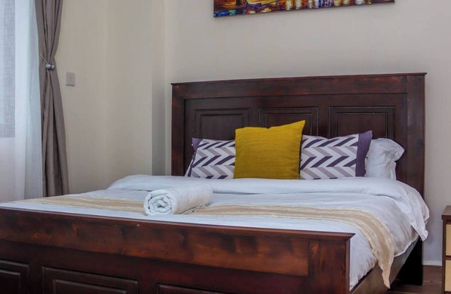 Four Fairlane Jkia Airport Loft
