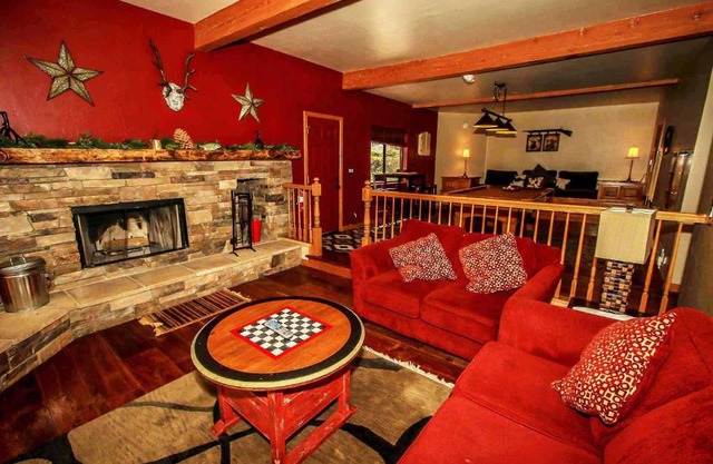 Four Happy Bears Estate #1277