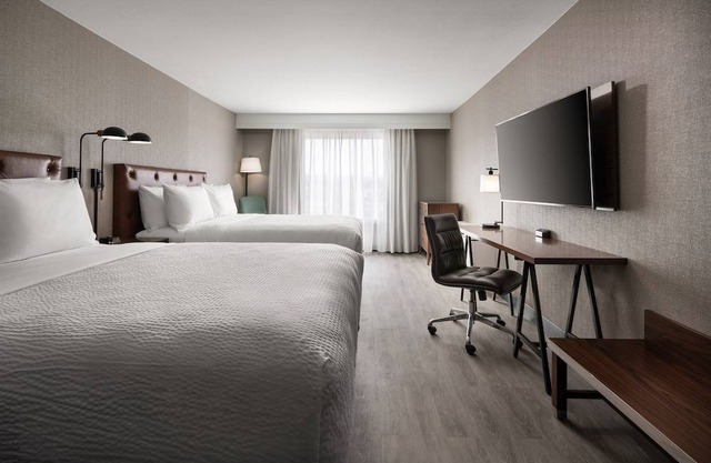 Four Points by Sheraton Hotel & Suites San Francisco Airport
