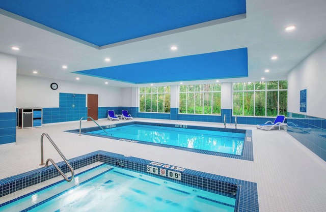 Four Points by Sheraton Grande Prairie
