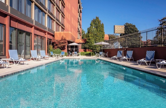 Four Points by Sheraton Memphis East