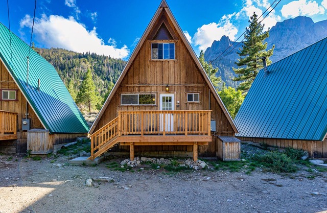 Four Seasons Cabin 2