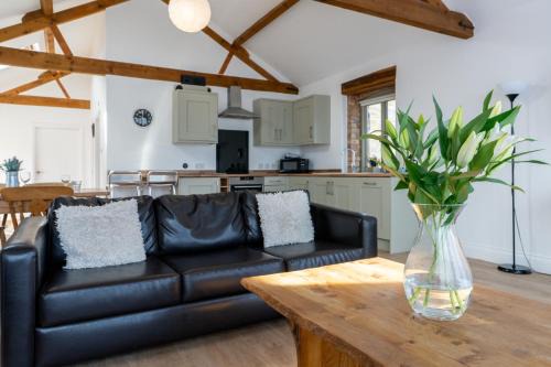 Foxes Den at Tove Valley Cottages