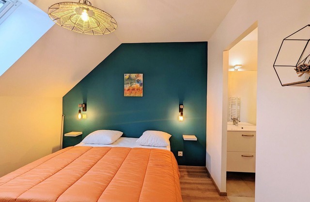 Spacious 3 Gites with Heated Pool, Private Jacuzzi, Near Loire Castles & Beauval Zoo