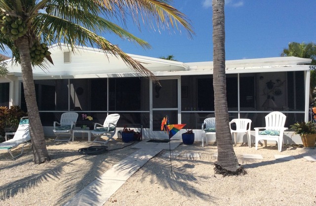 Fran's Place on the Water - Oct 11-18 2025 Available
