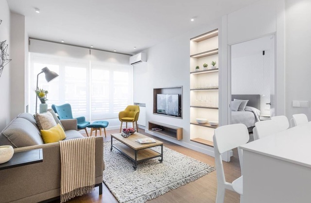 Francisco Silvela Apartment