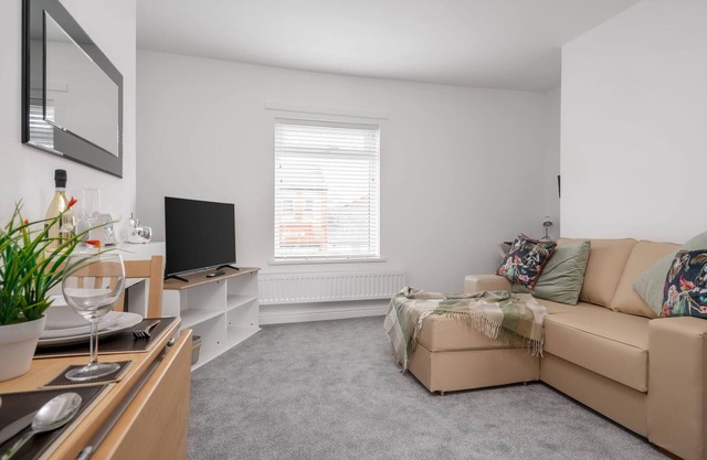 Fredo's Apt - 1 bed, Free Parking, Wi-Fi, Hospital