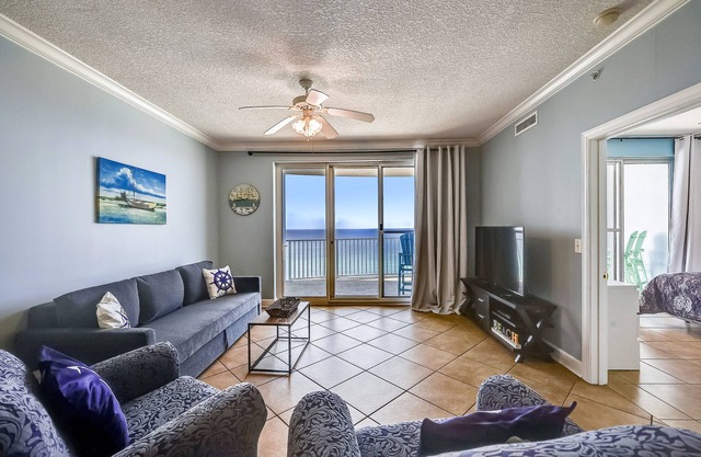 FREE Activities! Summer Deals! Beach Access w/Amazing 16th Floor Views!