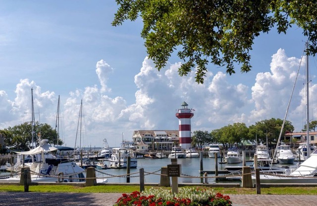 FREE GOLF FOR TWO, Waterfront Sea Pines Heritage Club at Harbour Town Resort