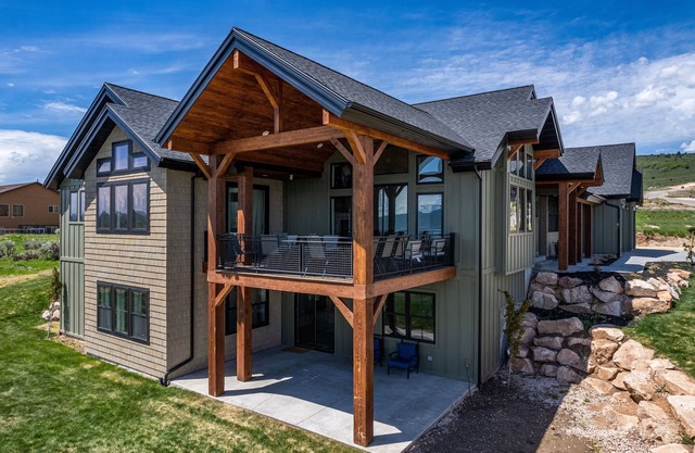 *Free Night* (Winter/Spring Stays) (Stay 3 get 4th free) Huge Lodge Sleeps 50!