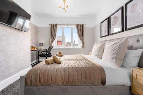 Free Parking Stunning 3Bedroom Home In Wigan