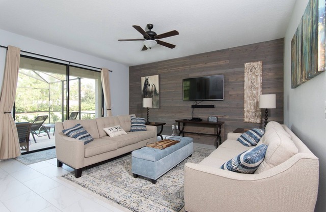 Free pool & spa heat, free grill, Theater Room, Kids Play Rooms, Pool Home