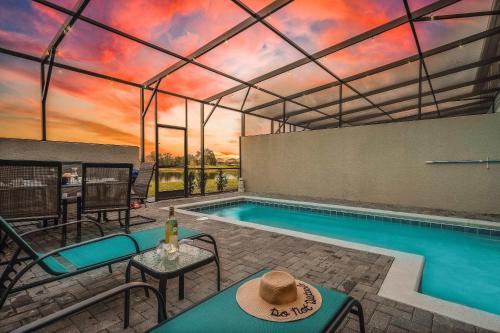 FREE Waterpark + Heated Pool + 15MI to Disney