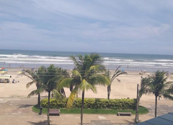 Frente para o mar - vista espetacular de todos os cômodos
