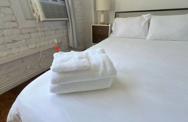 Fresh and Calm Vibes for Two: DTLA!
