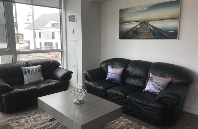 Friday Harbor - Ontario Luxury resort open all year round
