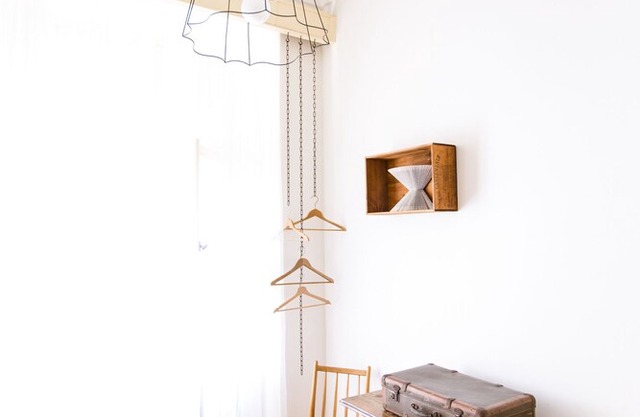 Friday Songs' spacious 3 room apartment, by Charles bridge and Prague Castle.