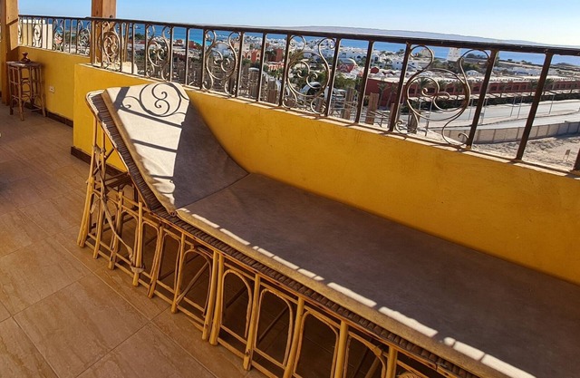 from 1 week: -30% discount priv. Terrace sea view pool 1km to the center free wifi
