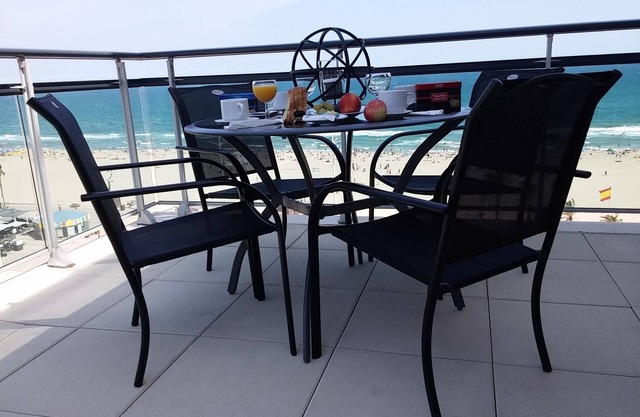 FROND DE MER T5 APPT 4 STARS 125 m², PANORAMIC TERRACE 121 m² IN CANET PLAGE