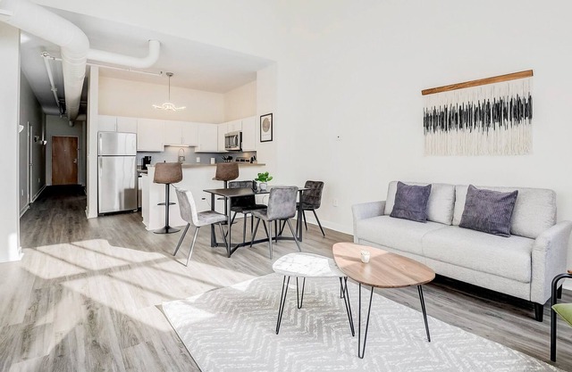 Frontdesk | 2 BR Apt by Indiana Convention Center