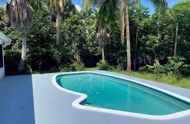 Fruit of Life Tropical Getaway