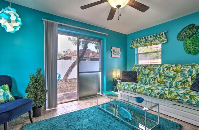 Ft Lauderdale Tropical Hideaway - 2 Mi to Beach!