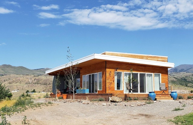 Full size 2bd 2 bath 1320sf Home in the Gorgeous Paradise Valley In Emigrant, MT