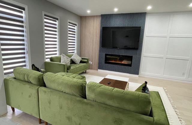 Fully Detached 4 Bedroom House in Kitchener